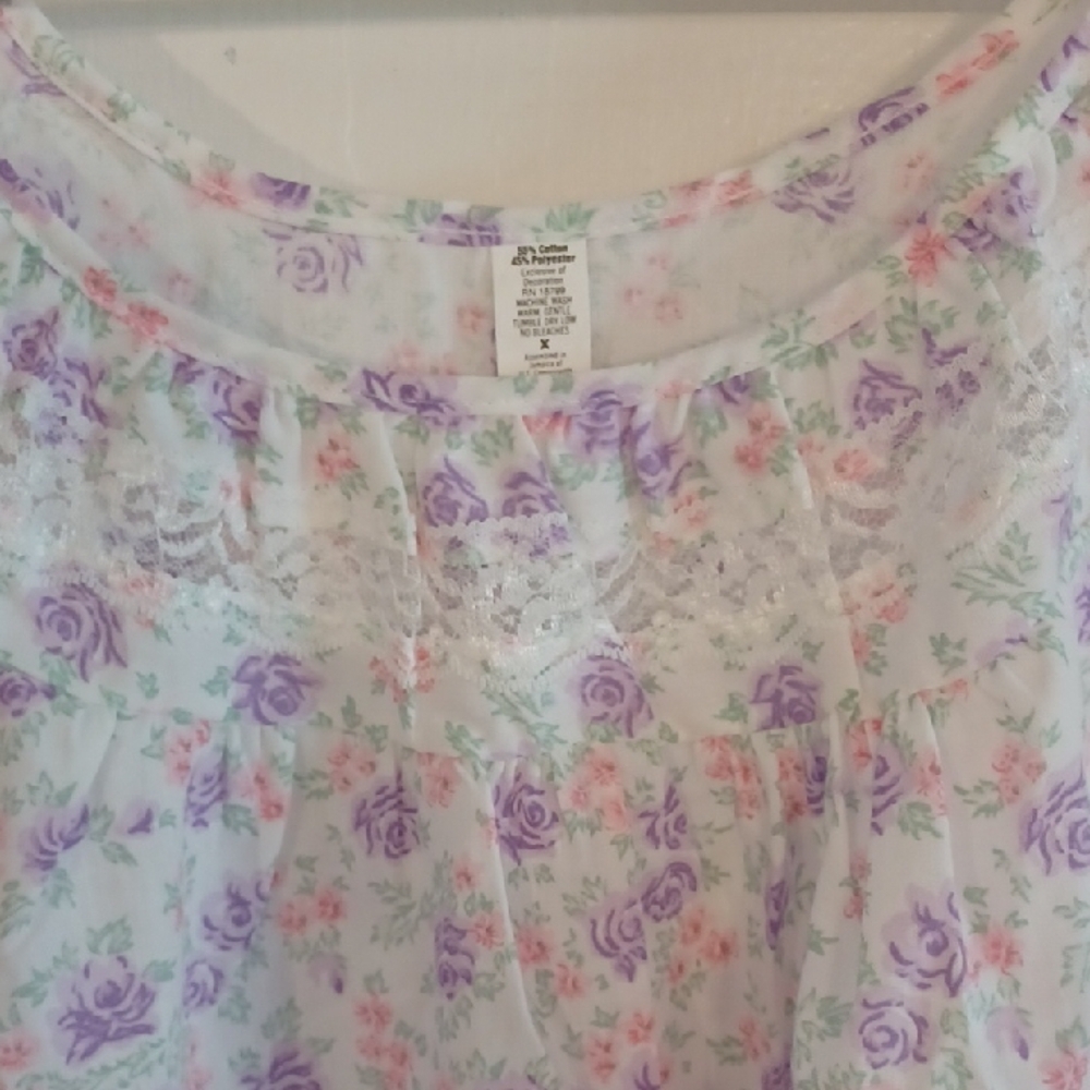 Vintage White and Purple Floral Nightgown New Wirh Tags Xlarge - Picture 2 of 4